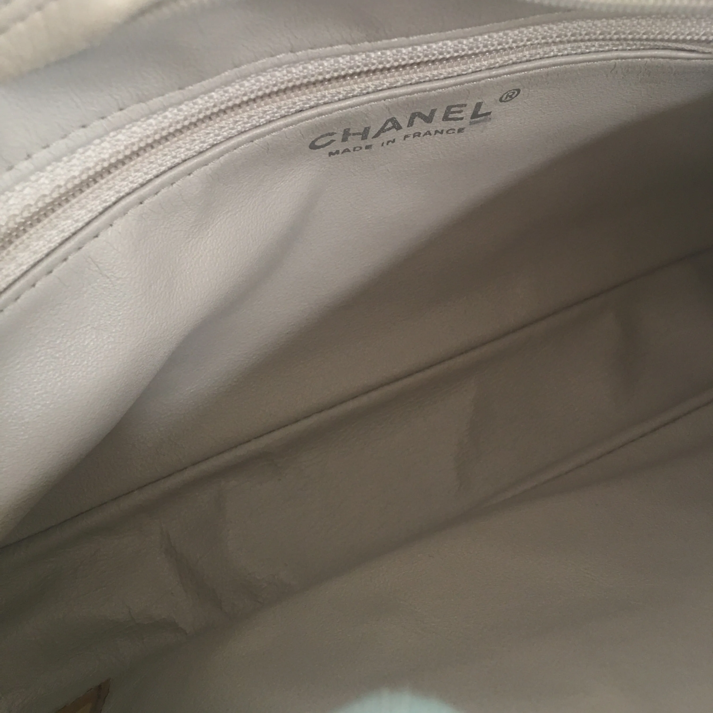CHANEL Camera Shoulder Bag in Beige Leather