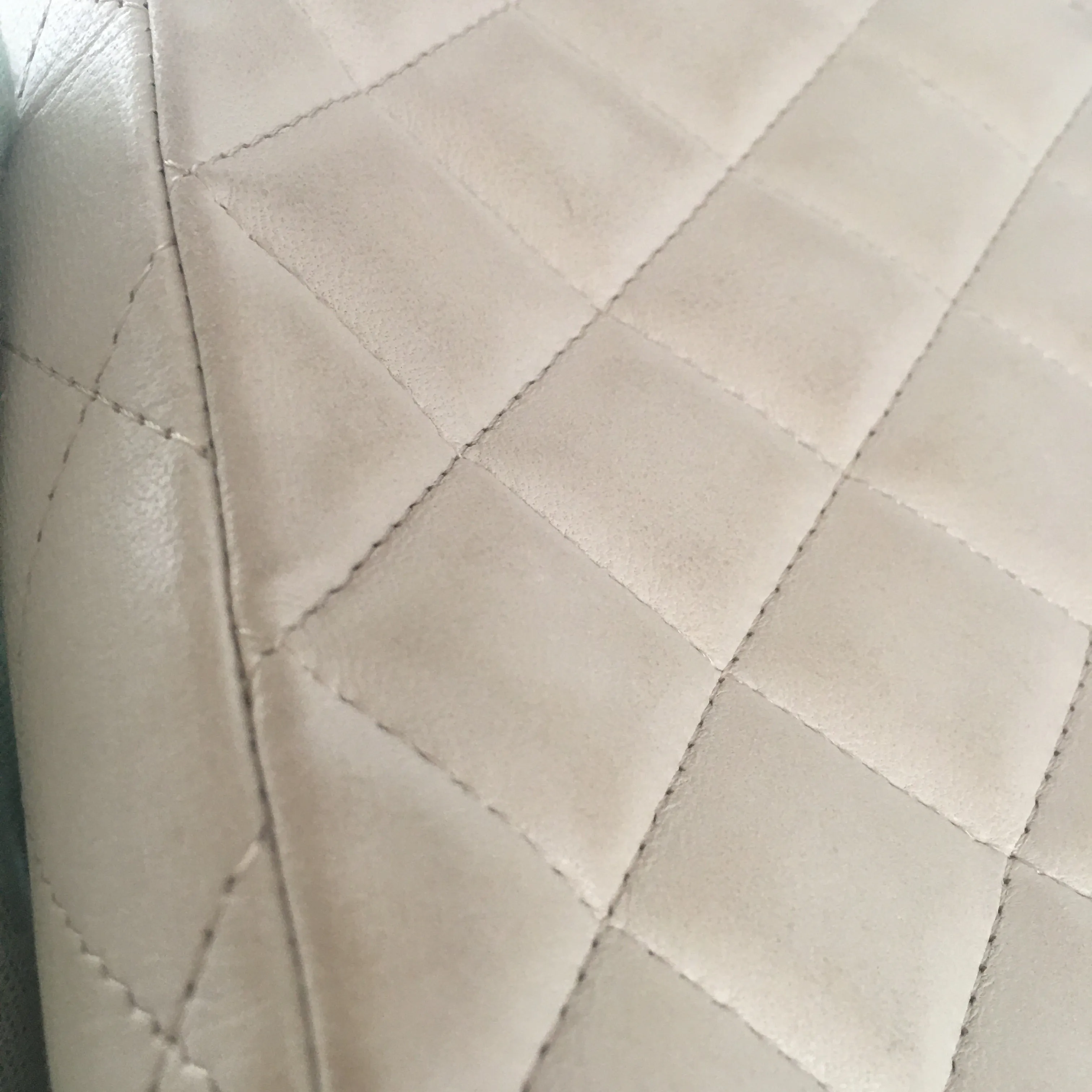 CHANEL Camera Shoulder Bag in Beige Leather
