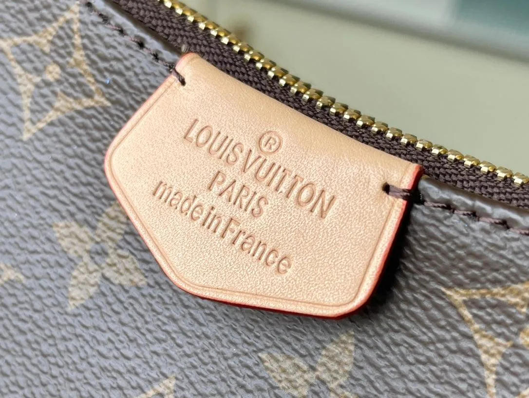 LV EASY POUCH ON STRAP M80349