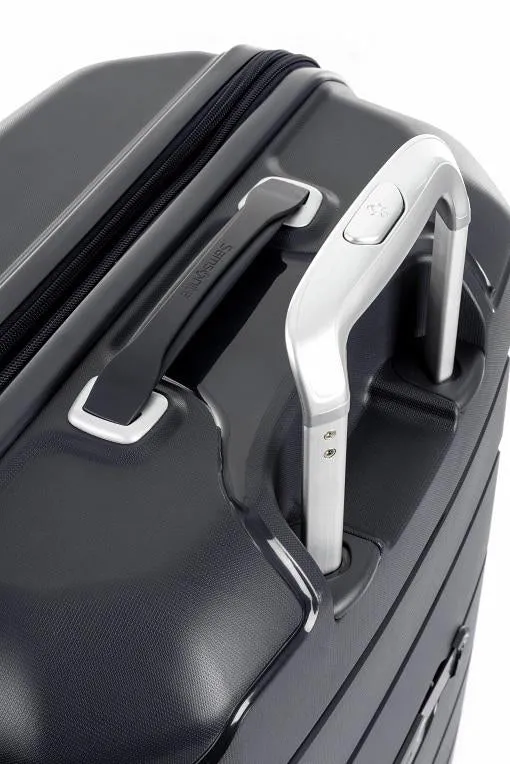 Samsonite - Oc2lite 68cm Medium 4 Wheel Hard Suitcase